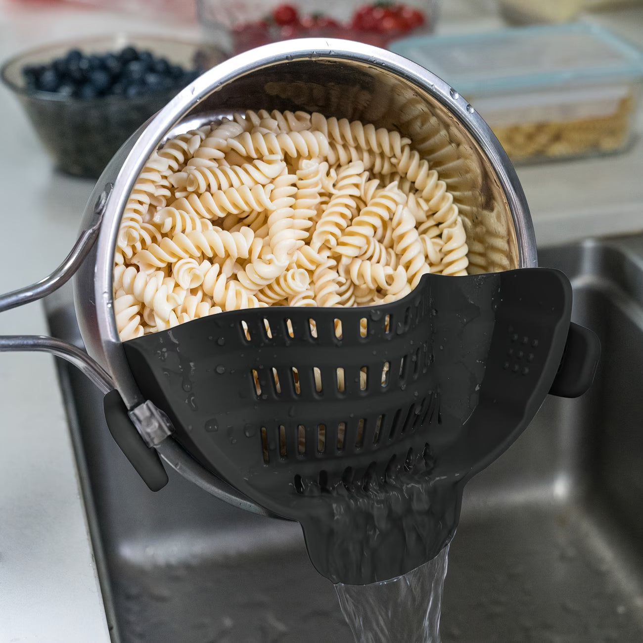 2Pc StrainLock™ - Easier Straining, Less Dishes