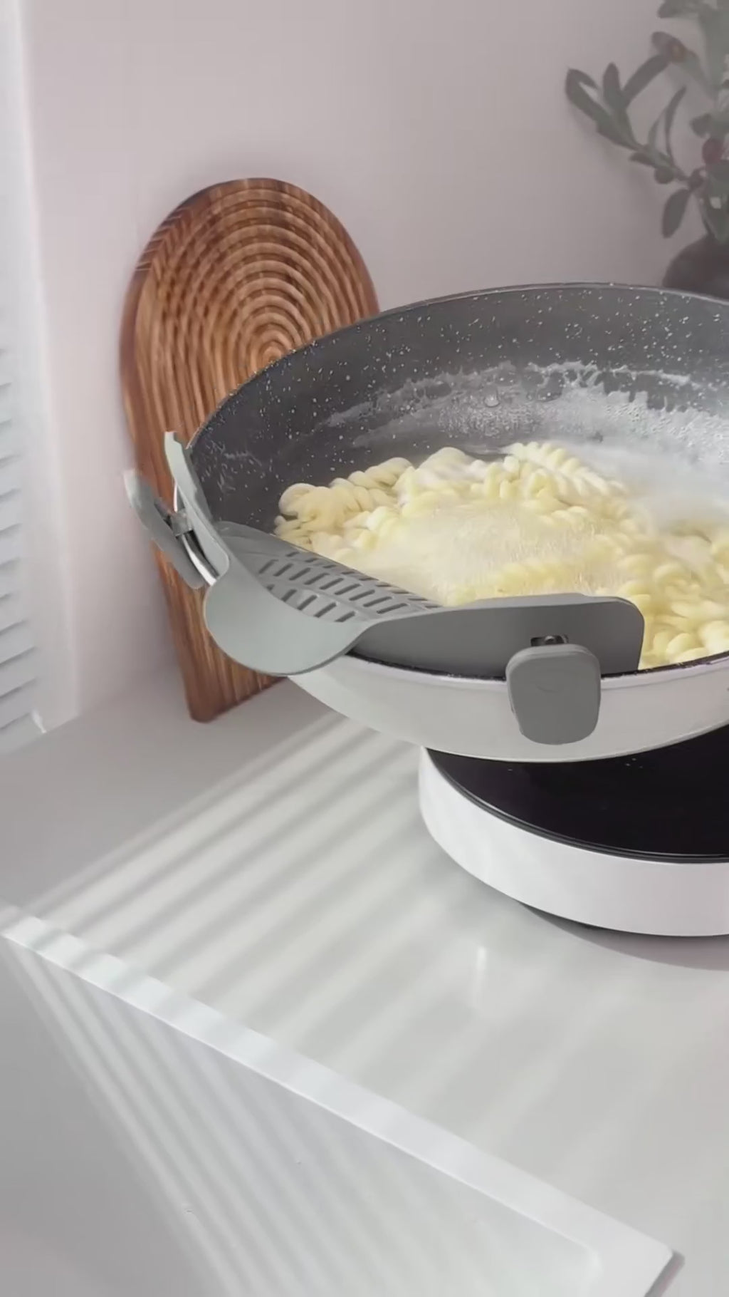 Clip on Strainer